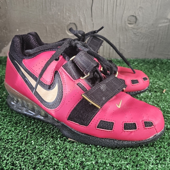 Nike Romaleos 2 Varsity Red Metallic Gold - Picture 1 of 9